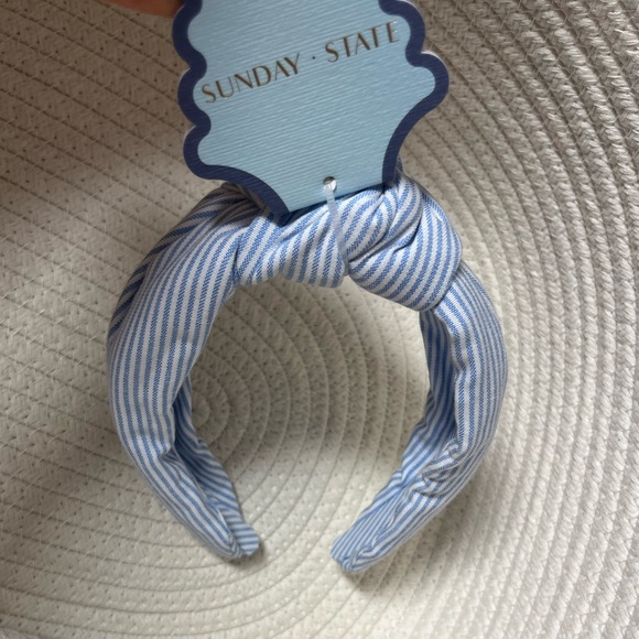 NWT ⚜️🩵⚜️ Piper K Gorgeous Light Blue Striped Headband - Picture 6 of 7